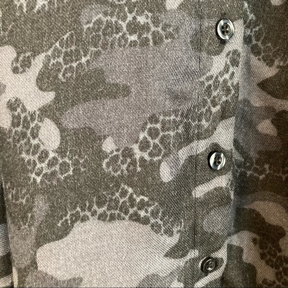 Torrid NWT Pocket Tunic Button Down Soft Brushed Black and Grey Camo Shirt - Picture 9 of 15